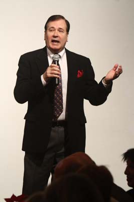 Host Lee Roy Reams